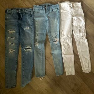 American Eagle bundle of 3 high waisted jeans, size 2.